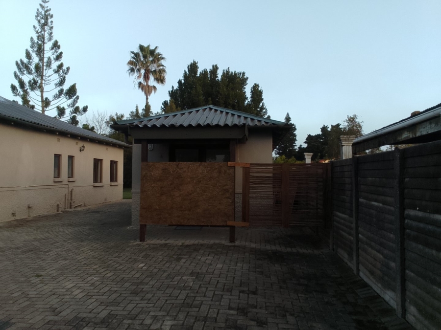 To Let 4 Bedroom Property for Rent in George South Western Cape